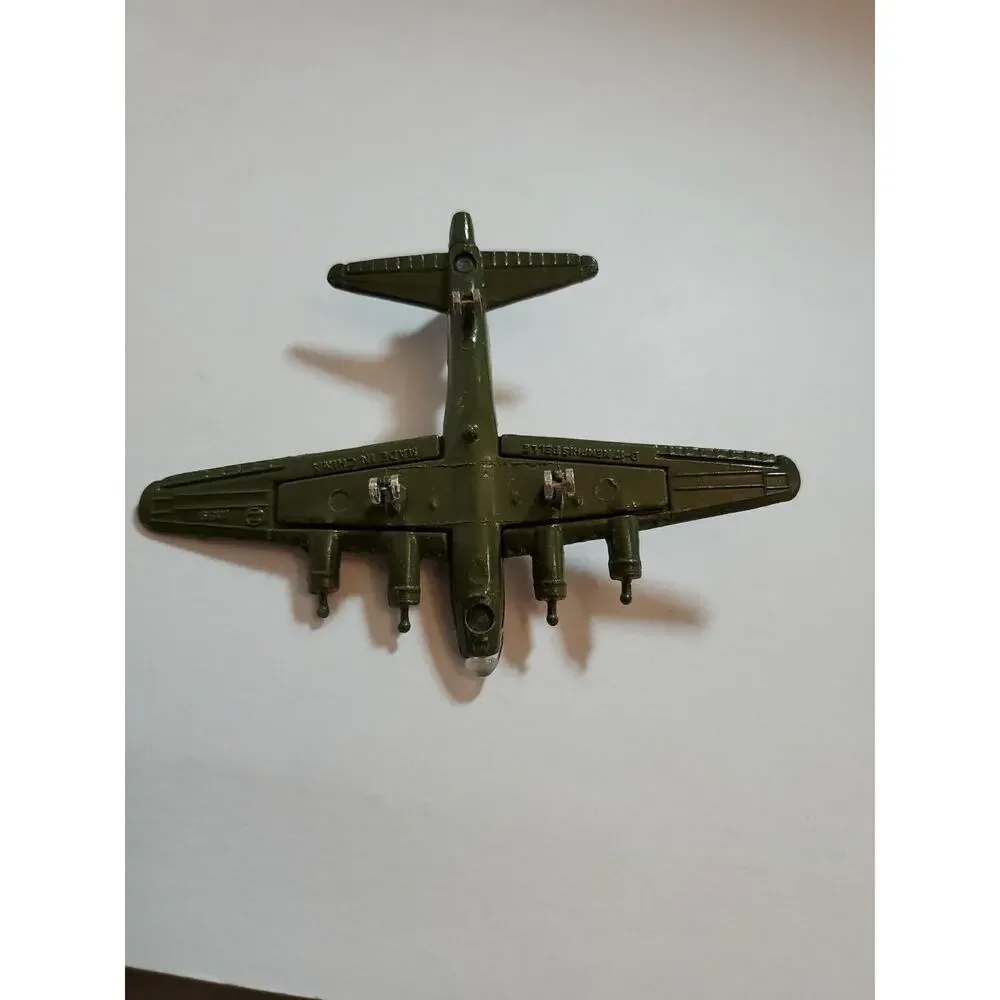 Airplane Diecast A222 B-17 Plane Toy Missing Propellers